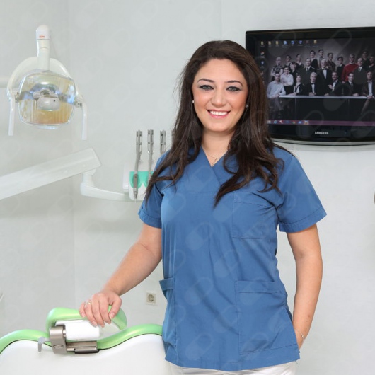 الدكتورة آني تونتش