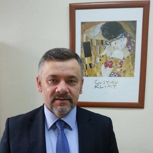 الدكتور أحمد دمير