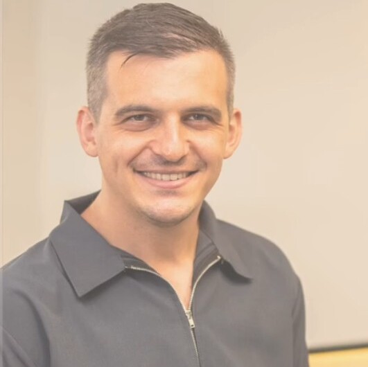 اختصاصي دكتور جان متينير