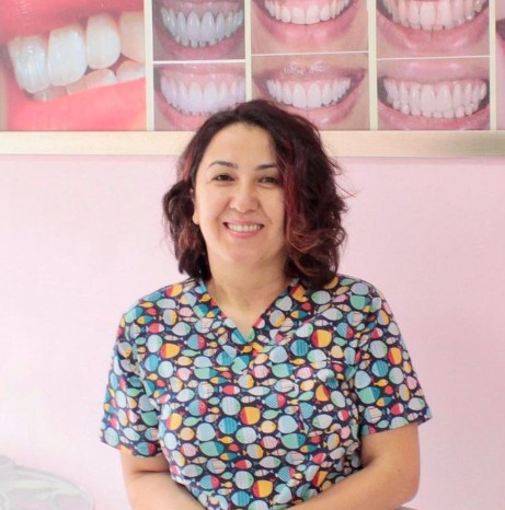 الدكتورة زُهال أويغور