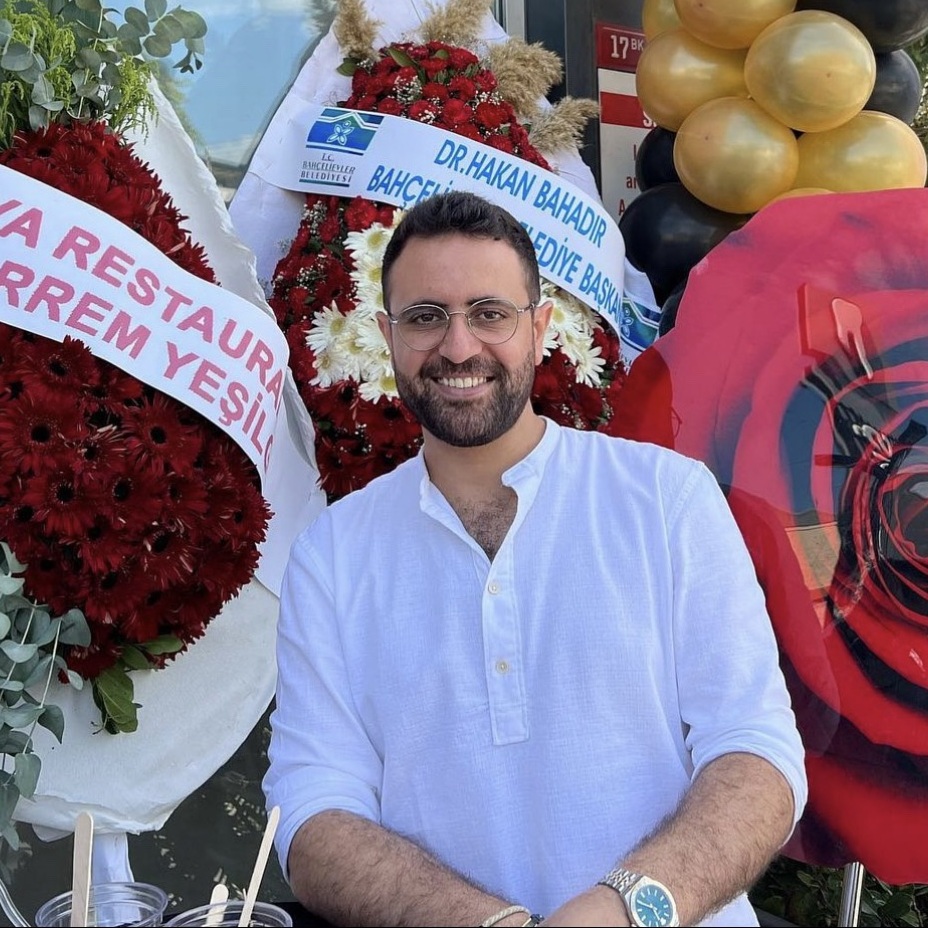 الدكتور عبد الله حكيم أوغلو