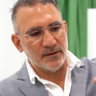 الدكتور تيوومان دوغان