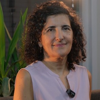 الدكتورة الجراحة طوبا أردوغان