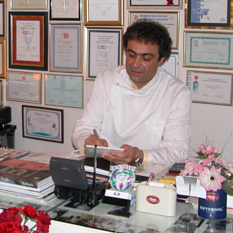 الدكتور شكر جنجي