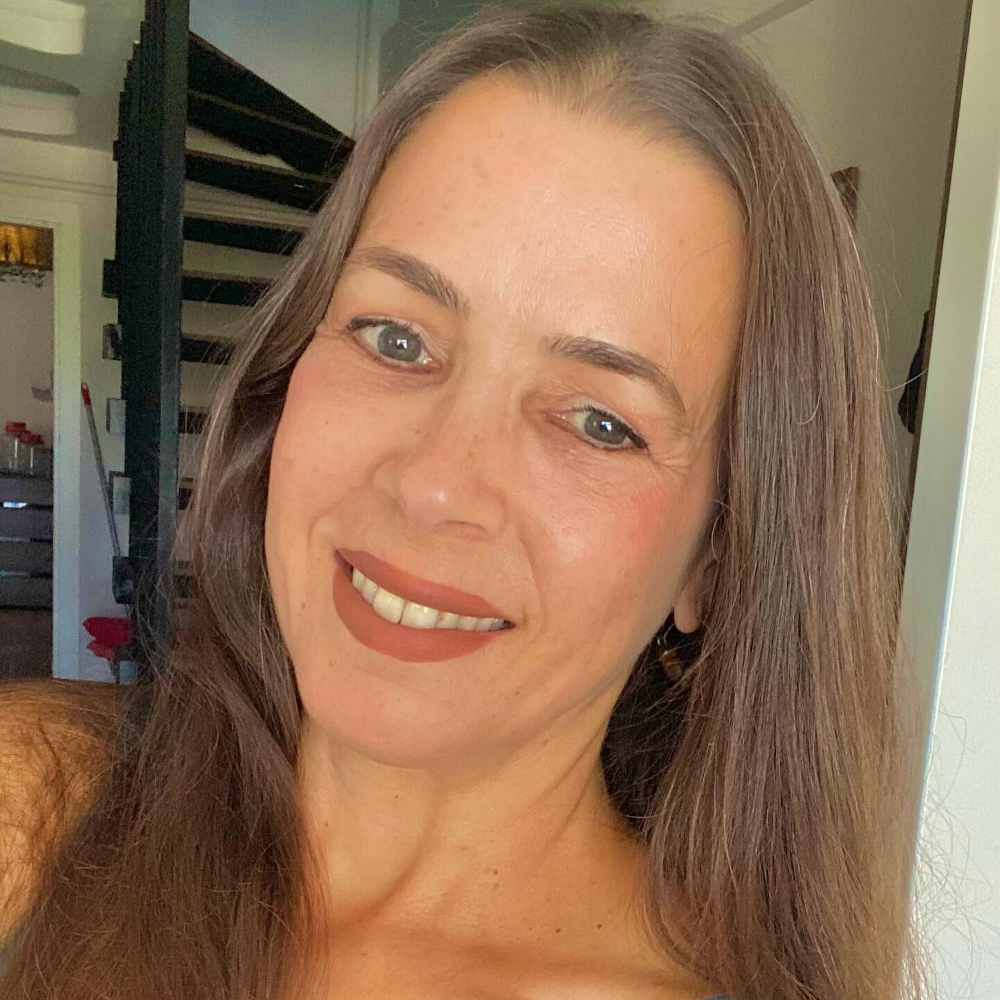 الدكتورة دفنه إركارا