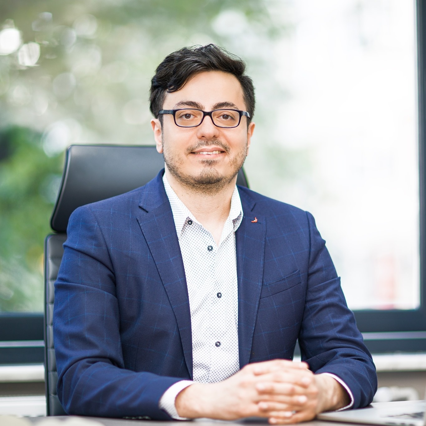 الدكتور مراد إيشيك