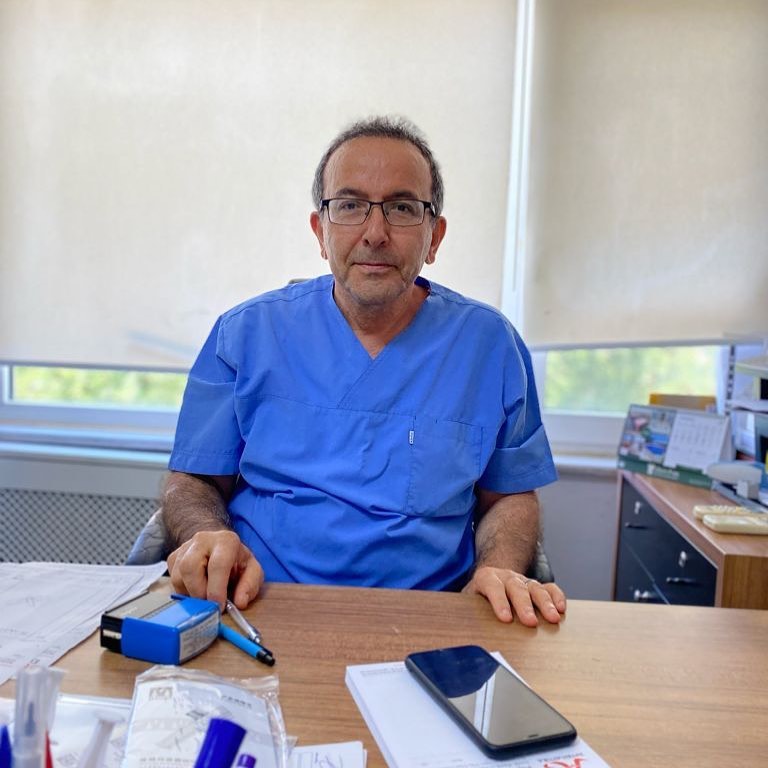 الدكتور علي جورلك