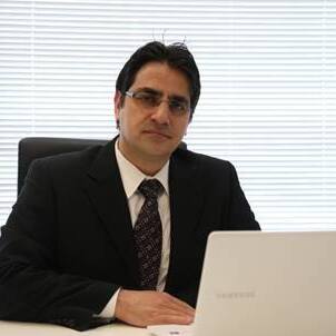 Op. Dr. Türker Özyiğit