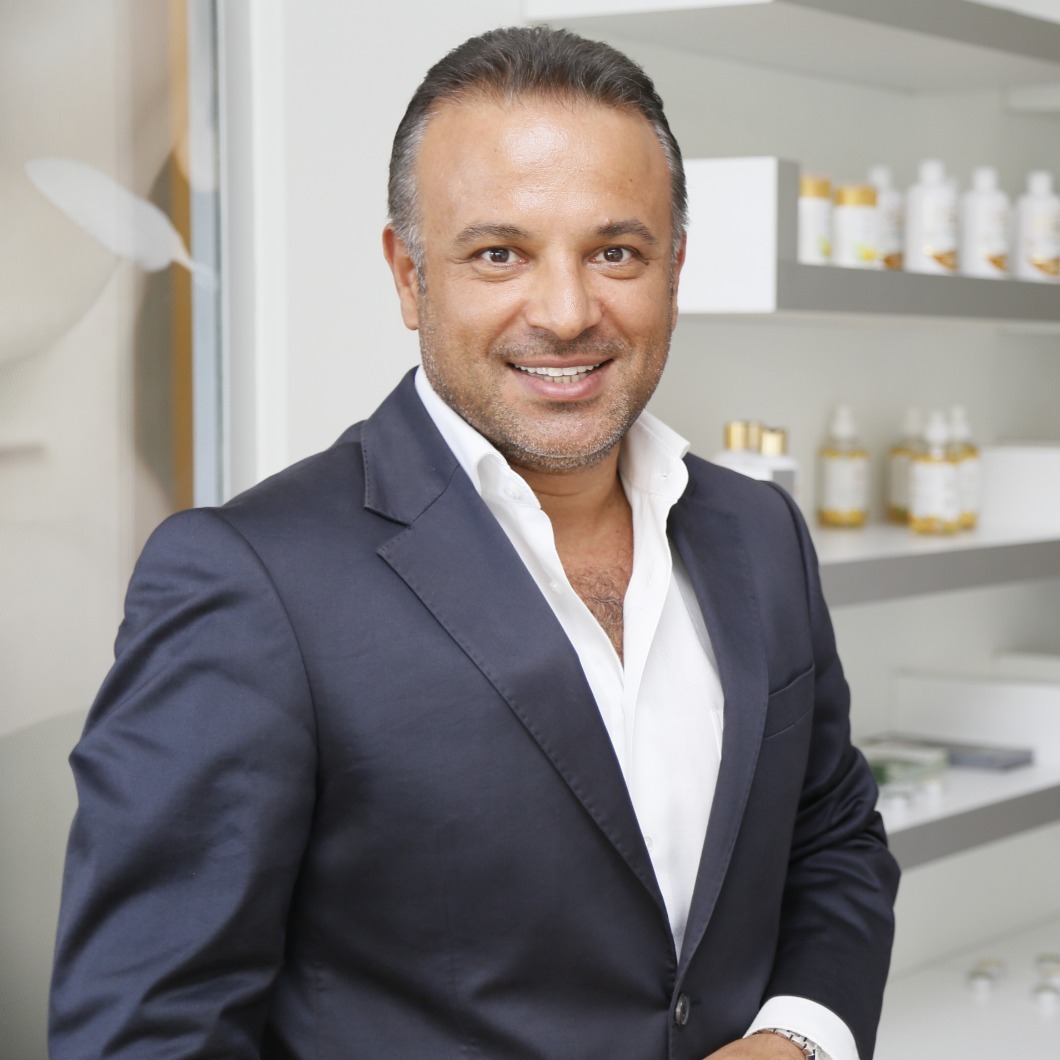 الدكتور إينيس كسكين