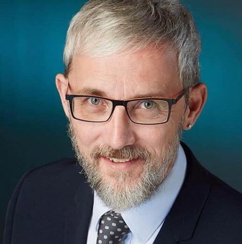 د. إيلكر أبيدين