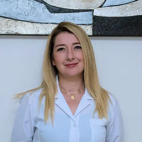 Dr. Dt. Oya Demirtürk Göçgün 