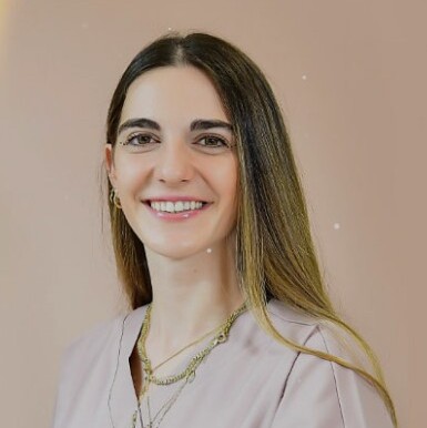 Dt. Sevgi Topak Tosun