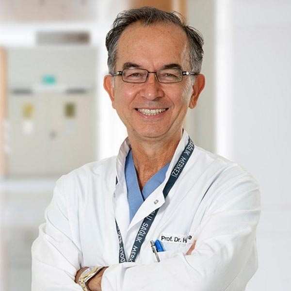 الدكتور هالوك دومان