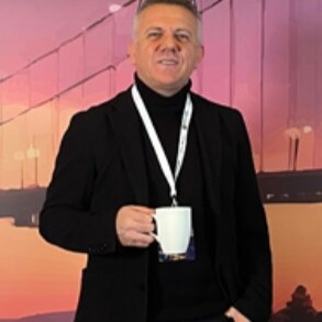 Doç. Dr. İsmail Şahin