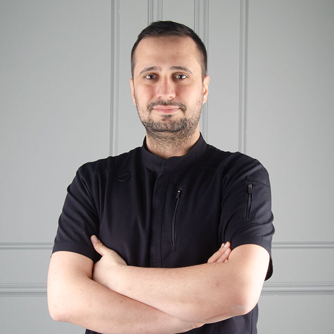 Uzm. Dt. Ahmet Güler