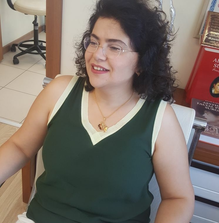 Op. Dr. Ünzile Balcı Akbuğa