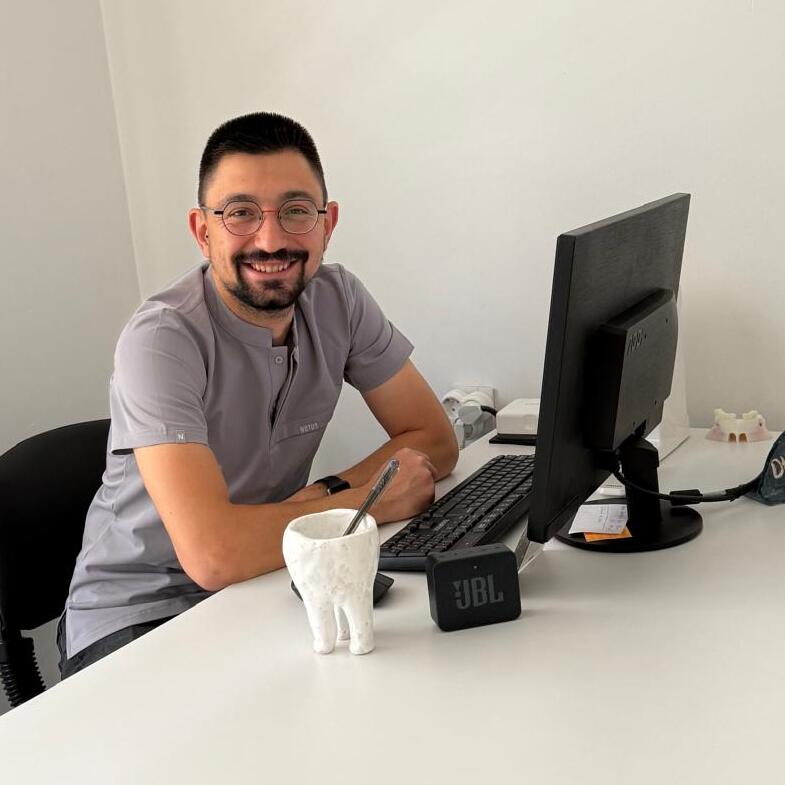 د. مصطفى أنغين