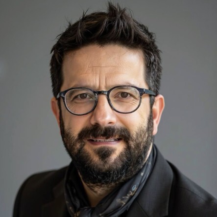 الدكتور زكريا تاشدمير