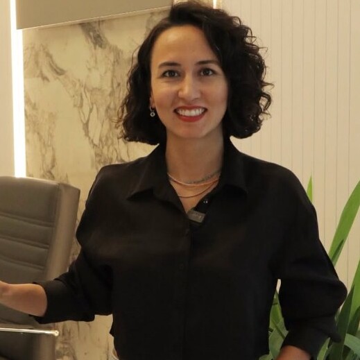 دكتورة دوغو ألبات تشيك