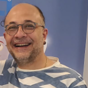 د. بانور يارامان أوغلو طبيب أسنان