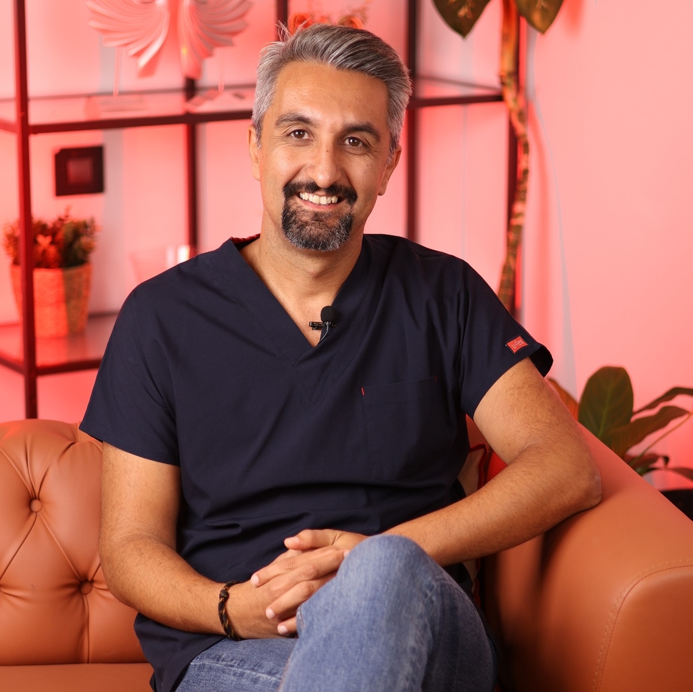 الأخصائي الدكتور إسماعيل إرين أكشاي