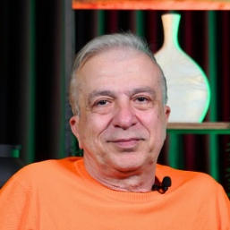 الدكتور محمد أمين أوزنور