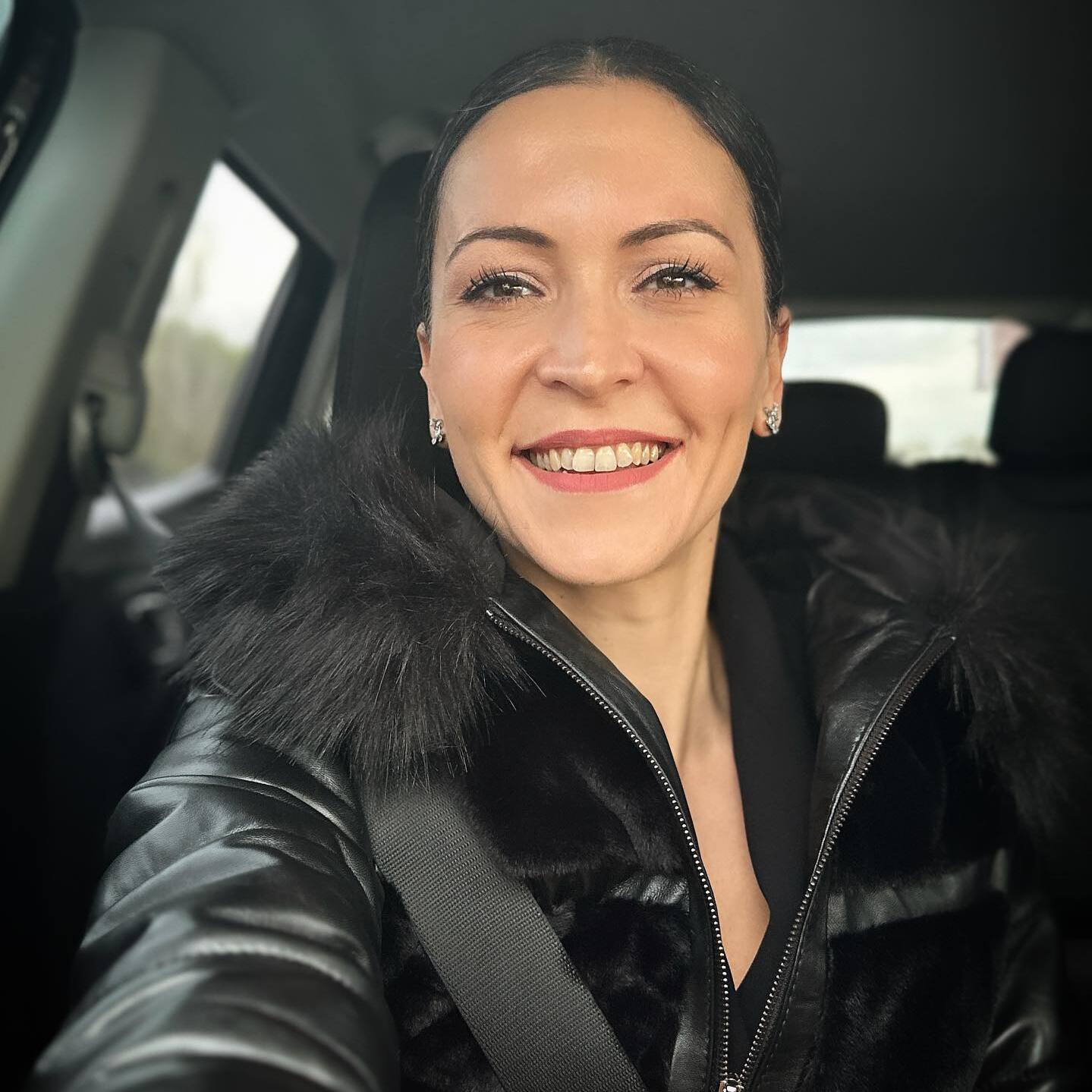 Dt. Esin Çeşmeli Çoruhlu 