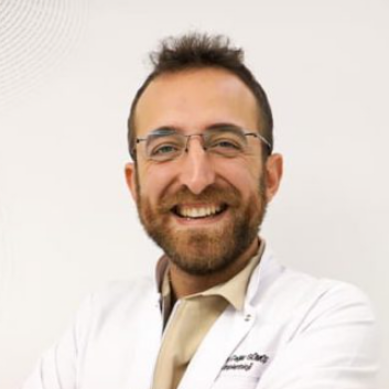 Uzm. Dt. Kerem Çağlar Gümüş 