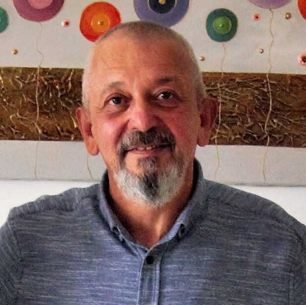 Op. Dr. Esat Engin Üstünsoy