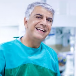 Dr. Dt. Mehmet Derici 