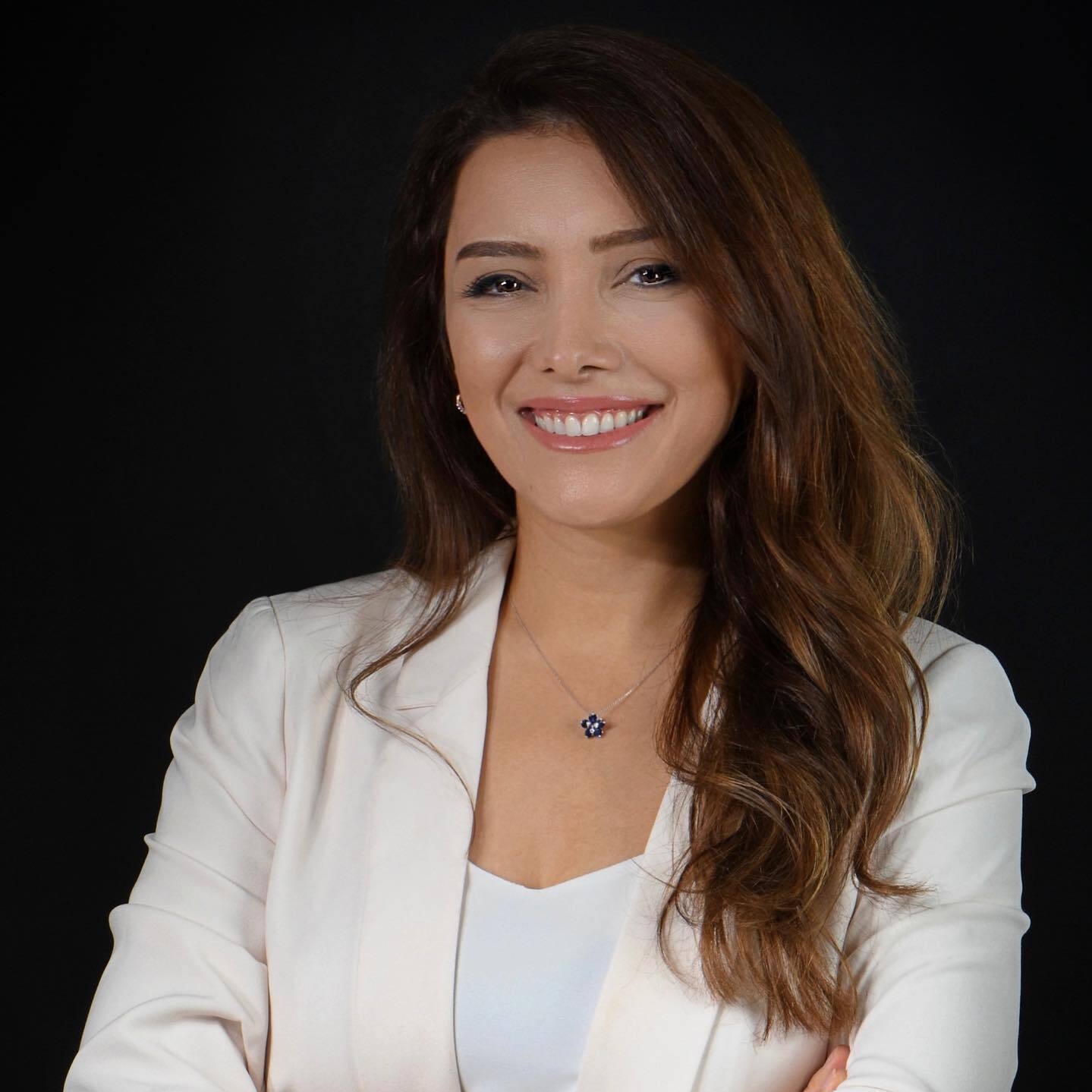 أخصائية طب الأسنان مروة أردوغ أوزغور