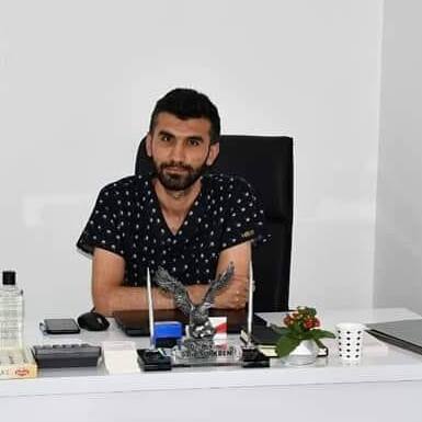 Dt. Salih Türkben Diş Hekimi