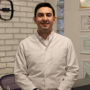 Dr. Dt. Afşin Salman