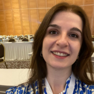 Specialist Dentist Ceren Karaoğlu