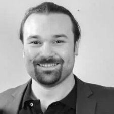 Dt. Ekin Can Yapıcı